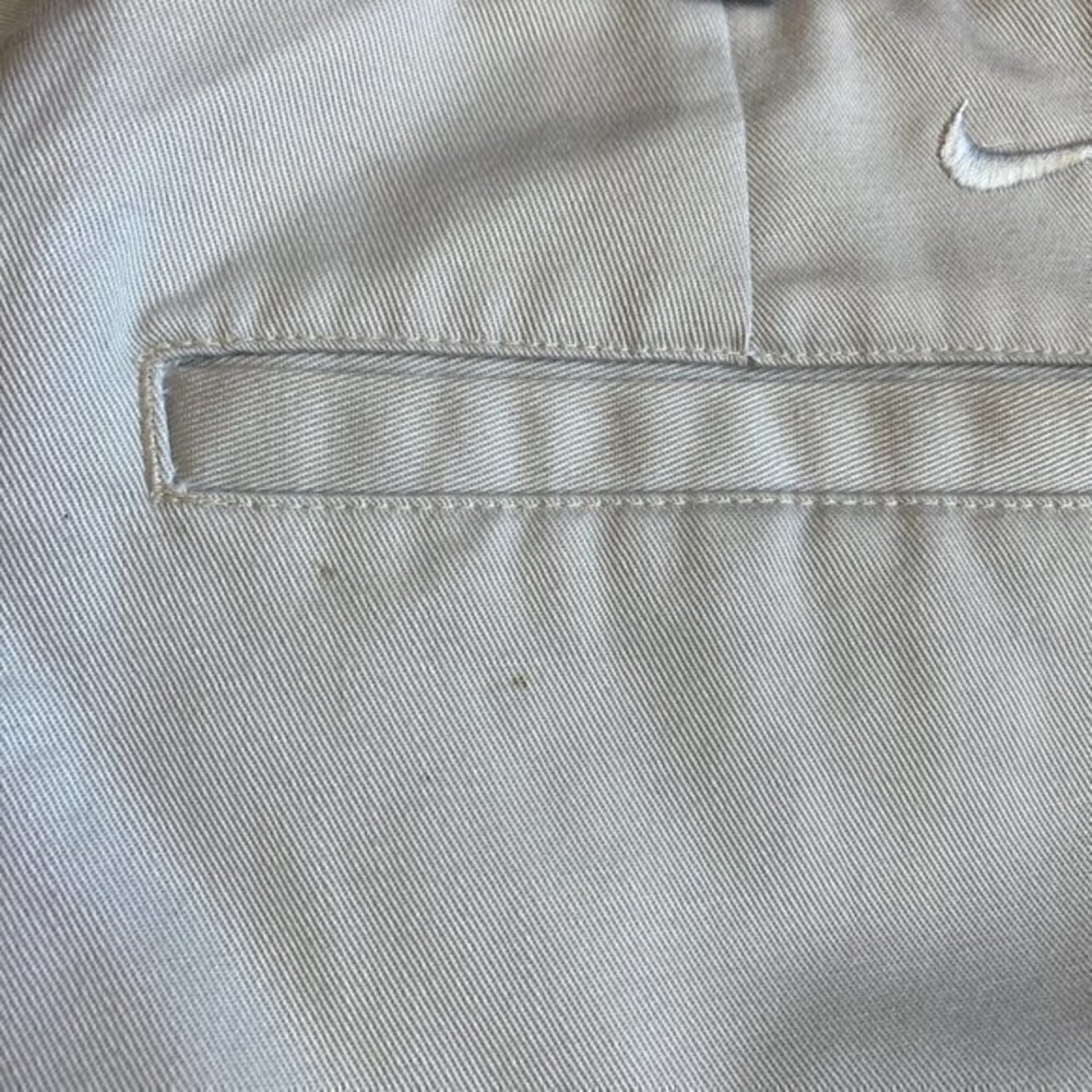 Nike Men's Khaki Golf Shorts Size 42 - Picture 10 of 10